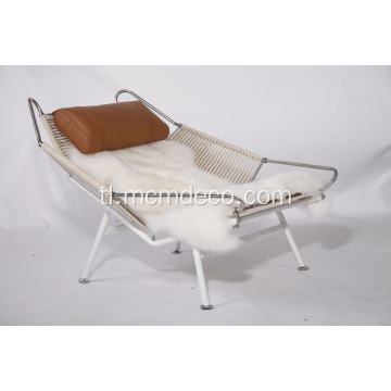 I-flag ang Halyard Modern Lounge Chair